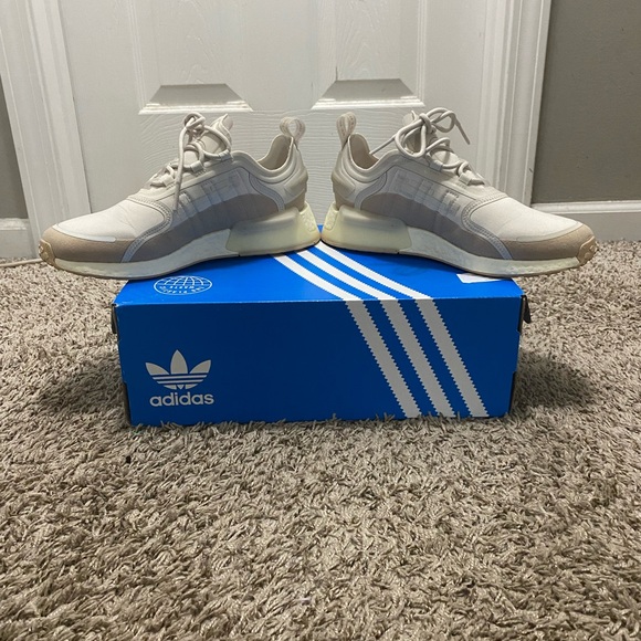 Men’s Adidas - Picture 2 of 5